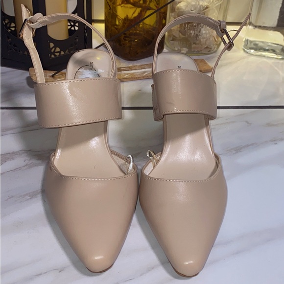 Elegant Tan Women's Slingback Heels - Picture 2 of 3